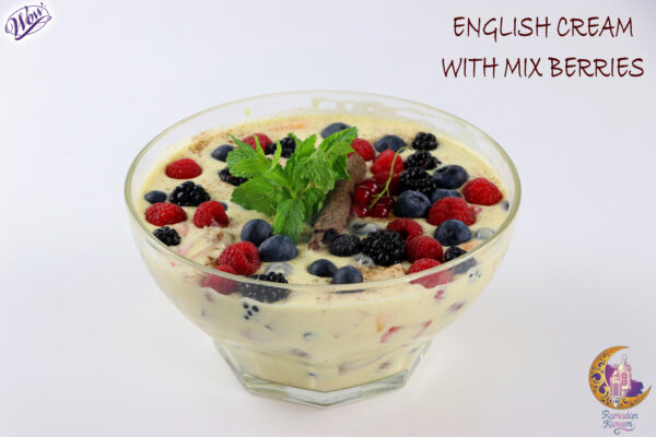 English Cream with Mix Berries
