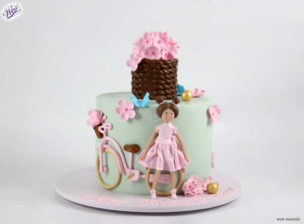 Girl Themed Cake (3)